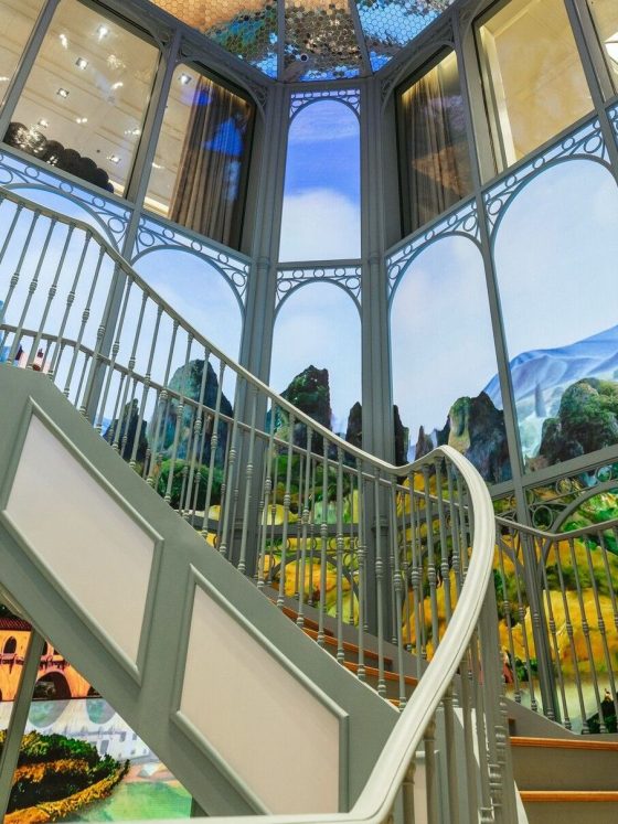 Gucci Chengdu Store… between Renaissance Futurism and AI Magic