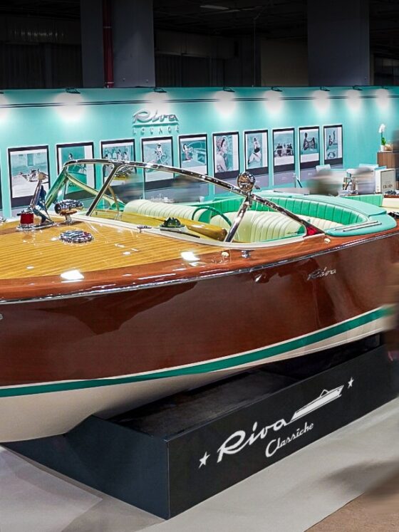 “Riva Classiche” shines at Rétromobile Paris